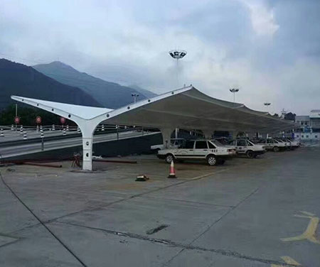 �{У��܇ͣ܇��